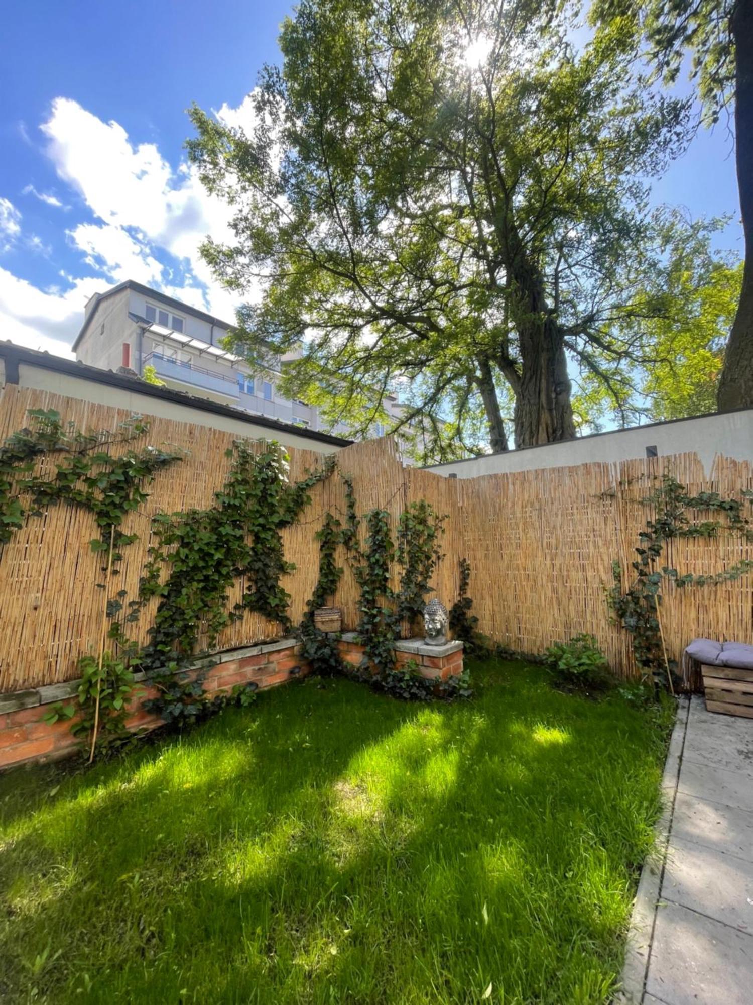 Garden Place Apartment ワルシャワ エクステリア 写真